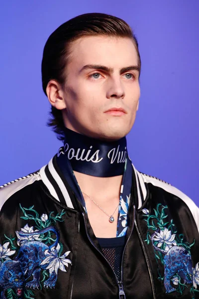 Look 82